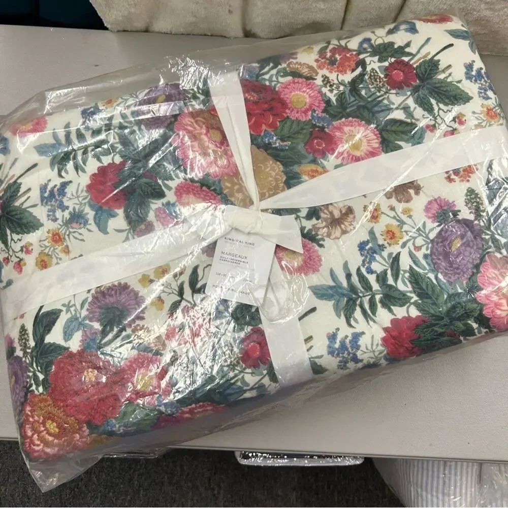 Pottery Barn Margeaux Embroidered Floral Reversible Quilt Bedding King / Cal NWT